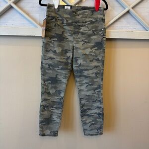 Rock & Republic Denim Rx Fever Pull On Crop Jeans Women's 6 Green Camouflage